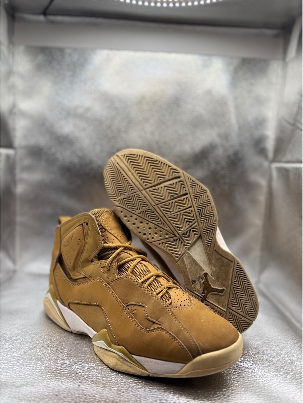 Air Jordan true flight golden harvest